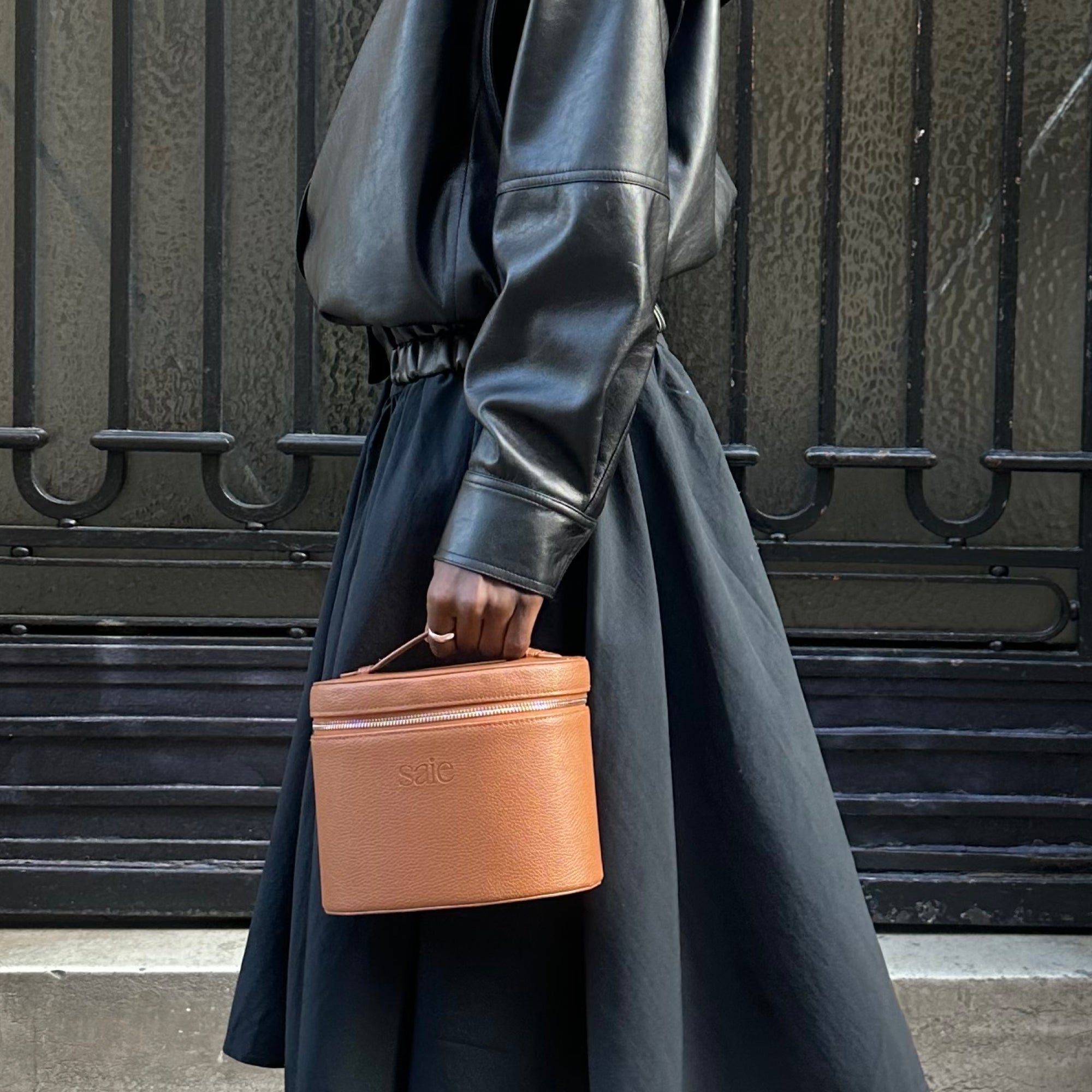 Saie_VanityCase_Brown_7.jpg