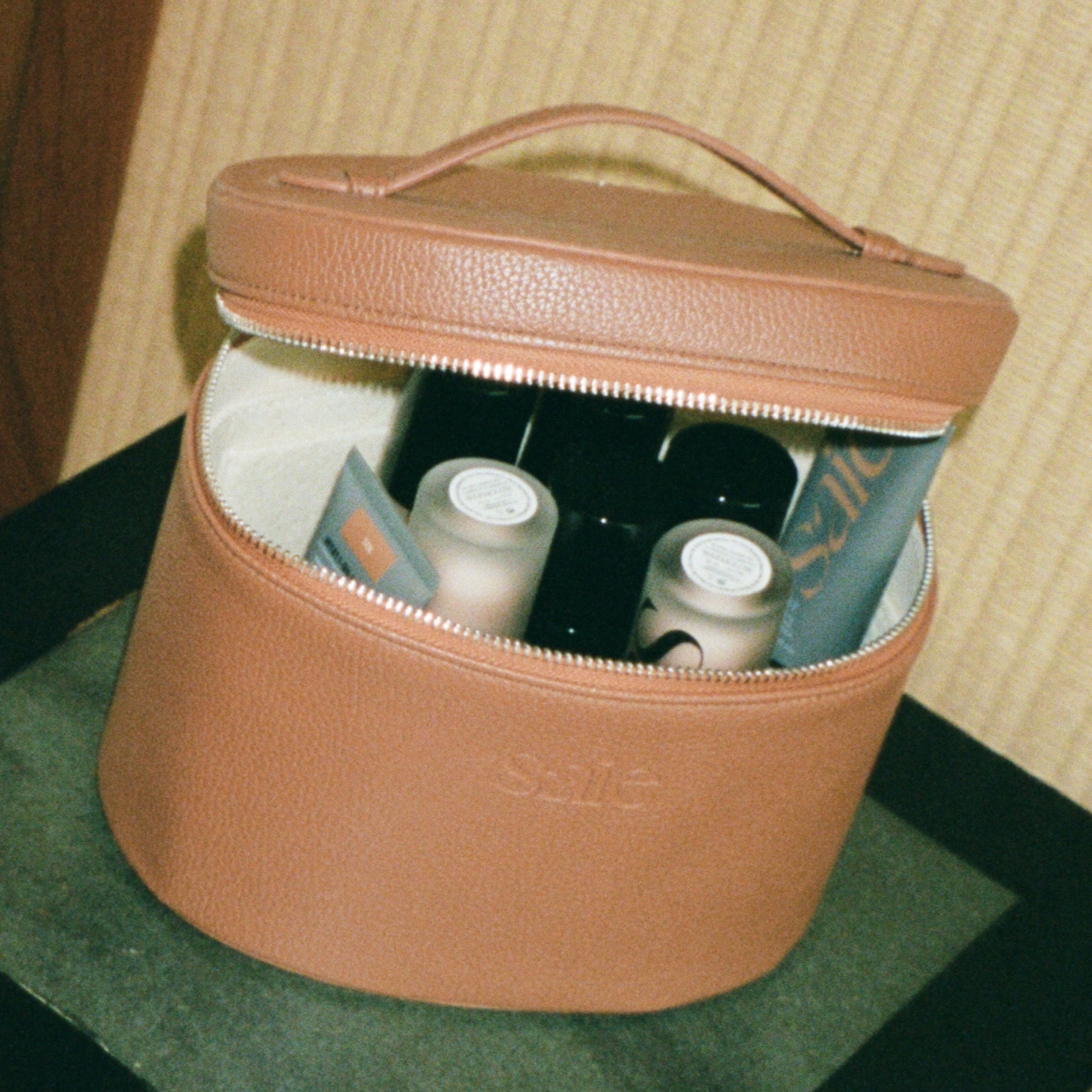 Saie_VanityCase_Brown_9.jpg
